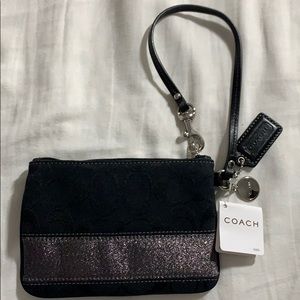 NWT Coach Zip Wristlet